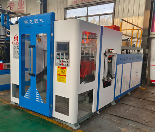 17、全自動5升吹塑機1.jpg